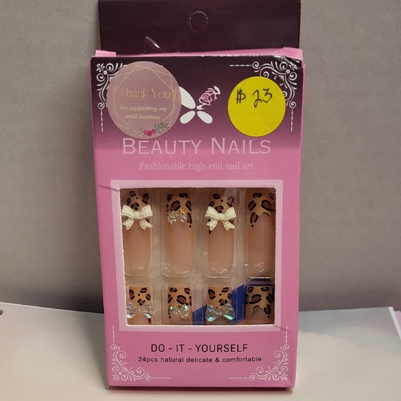 Leopard Print Press-On Nails - Picture 1 of 5